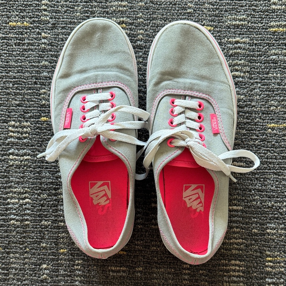 Vans Women's Light Gray and Vibrant Pink Sneakers
